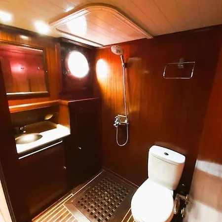 Adara Yacht - Big Turkish Gulet Botel Barcelona