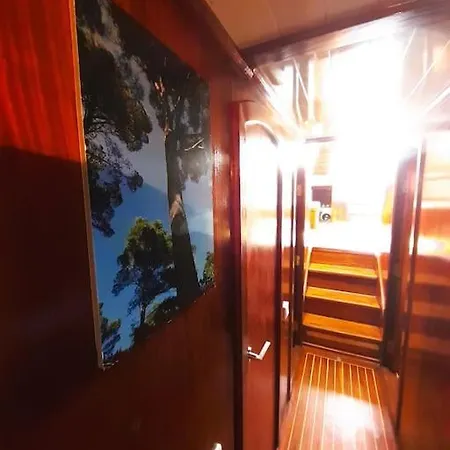 Botel Adara Yacht - Big Turkish Gulet *