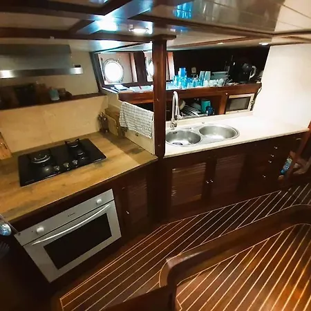 Adara Yacht - Big Turkish Gulet * Barcelona